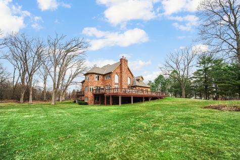1N424 Indian Knoll Road West Chicago IL 60185