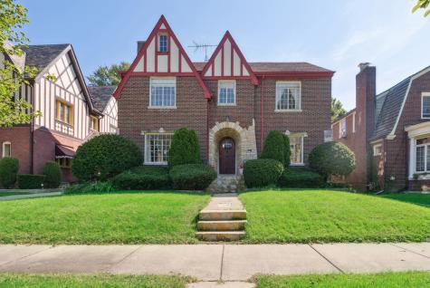 6731 South Cregier Avenue Chicago IL 60649