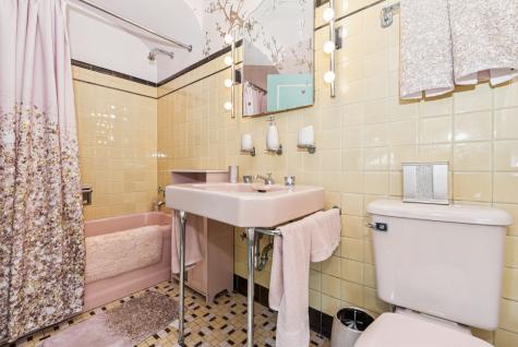 6731 South Cregier Avenue Chicago IL 60649