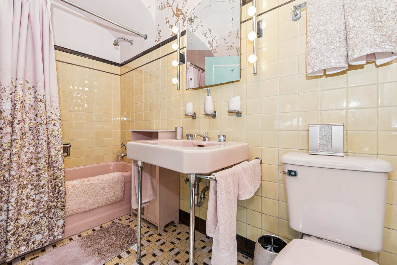 6731 South Cregier Avenue Chicago IL 60649