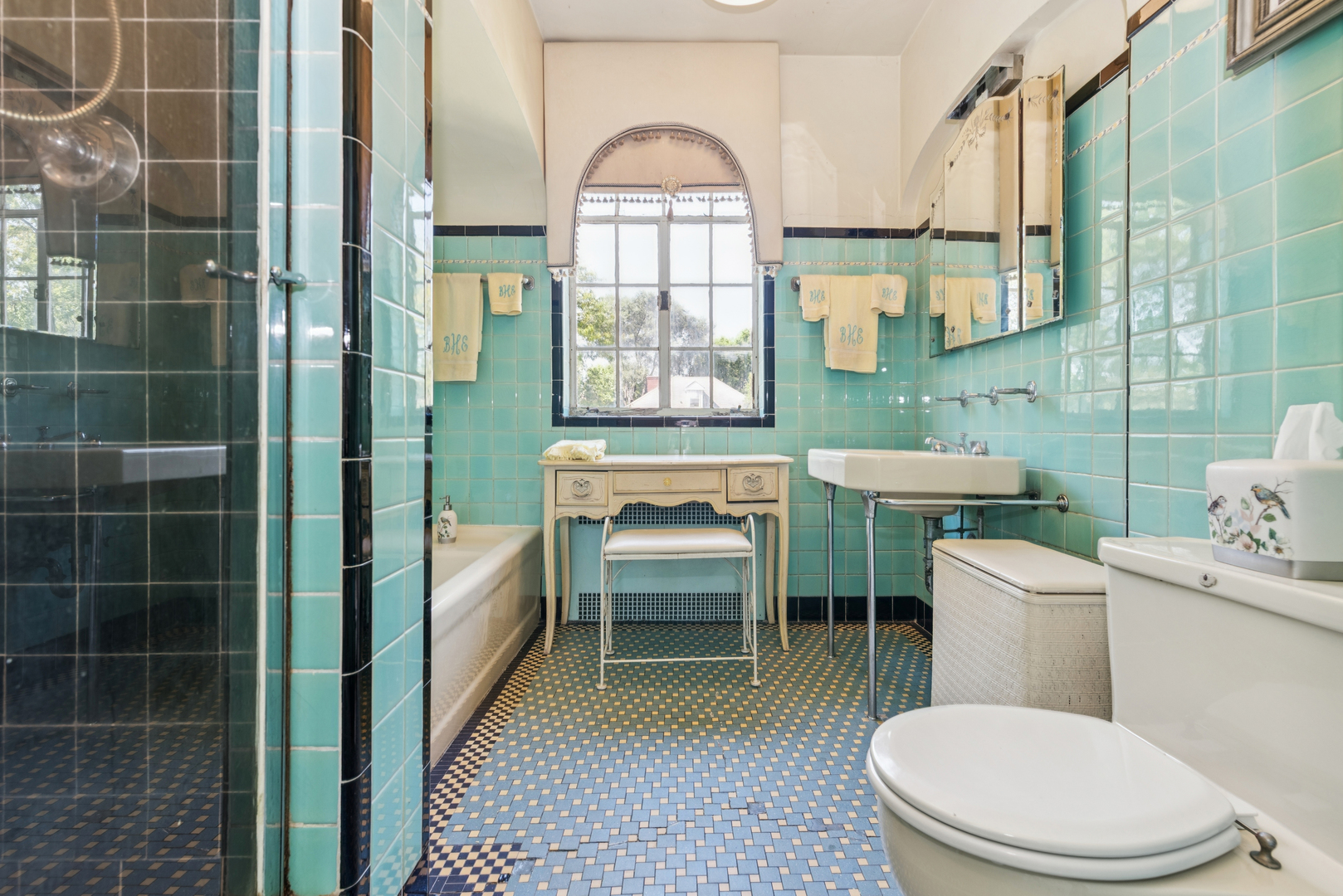 6731 South Cregier Avenue Chicago IL 60649