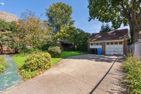 6731 South Cregier Avenue Chicago IL 60649