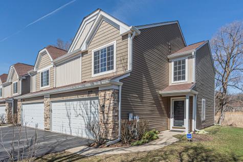 377 Locksley Drive Streamwood IL 60107