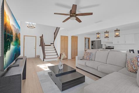 377 Locksley Drive Streamwood IL 60107