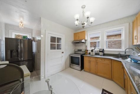 1715 Hartrey Avenue Evanston IL 60201