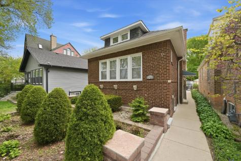 1715 Hartrey Avenue Evanston IL 60201