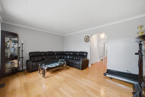 1715 Hartrey Avenue Evanston IL 60201