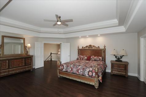 5N523 East Lakeview Circle St. Charles IL 60175