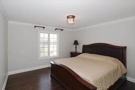 5N523 East Lakeview Circle St. Charles IL 60175