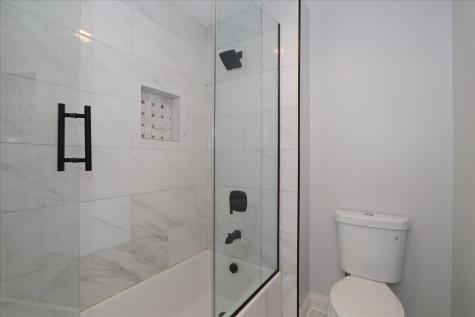 5N523 East Lakeview Circle St. Charles IL 60175