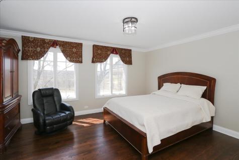 5N523 East Lakeview Circle St. Charles IL 60175