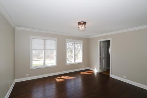 5N523 East Lakeview Circle St. Charles IL 60175