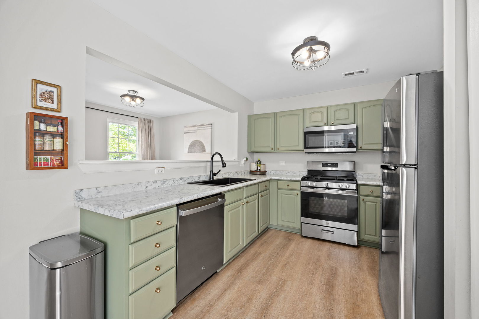 1022 Symphony Drive Aurora IL 60504