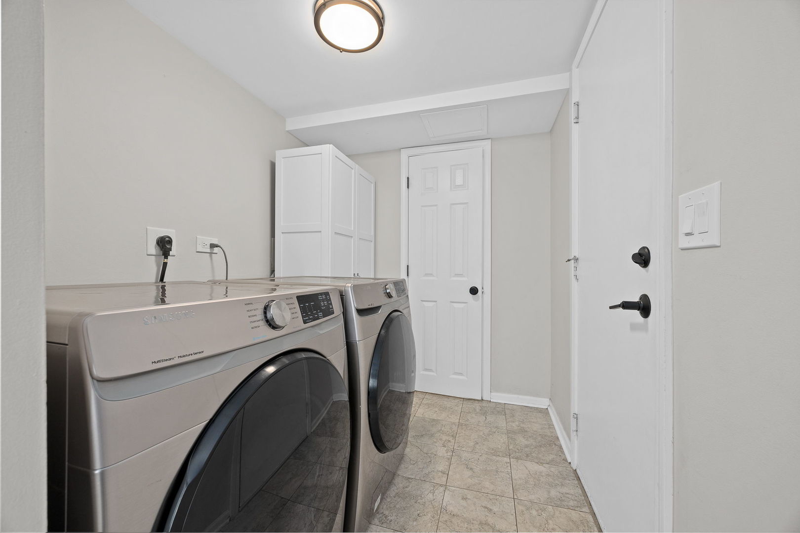 1022 Symphony Drive Aurora IL 60504