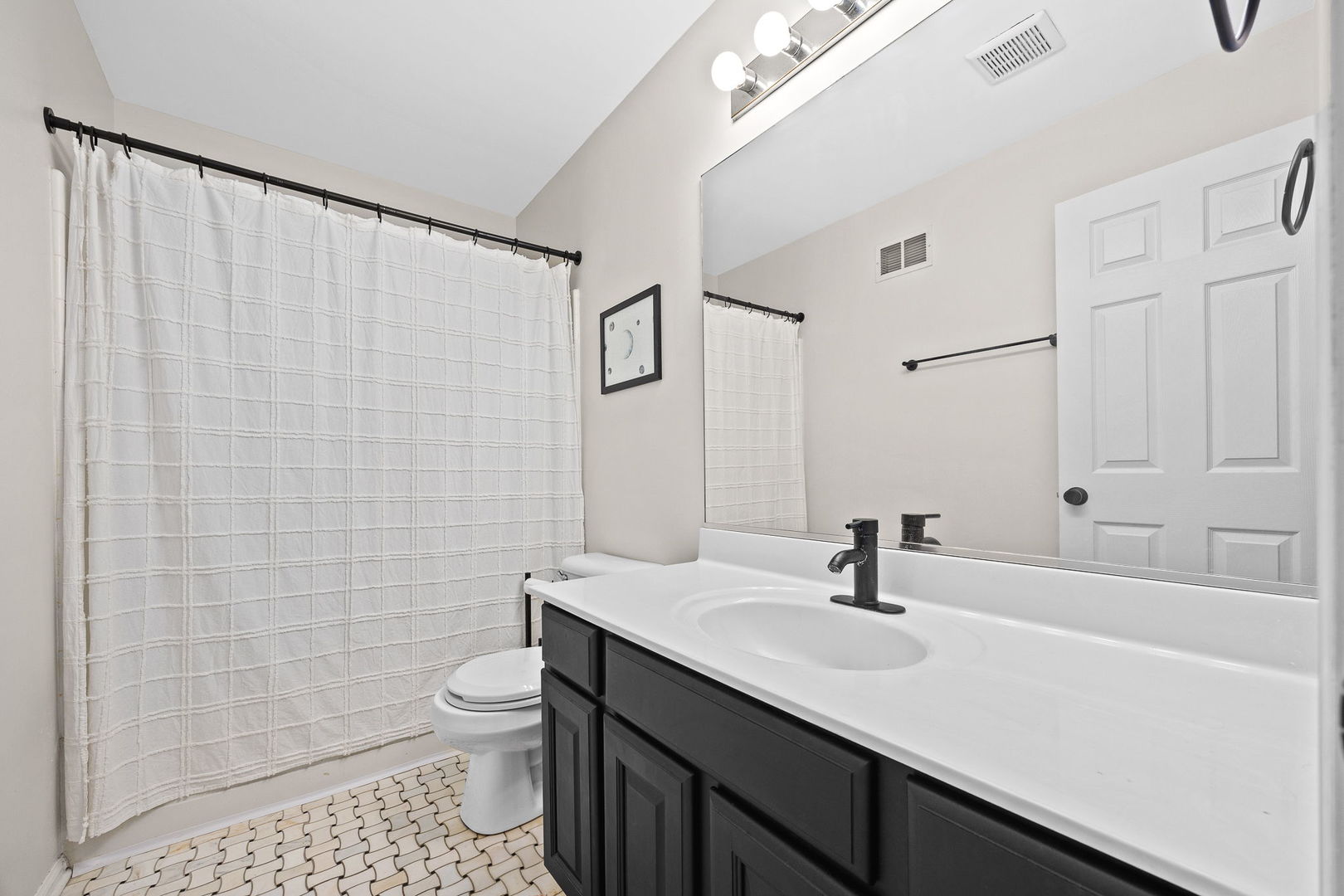 1022 Symphony Drive Aurora IL 60504
