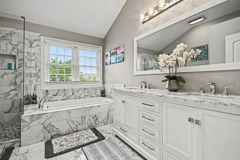 17364 West Westwind Drive Gurnee IL 60031
