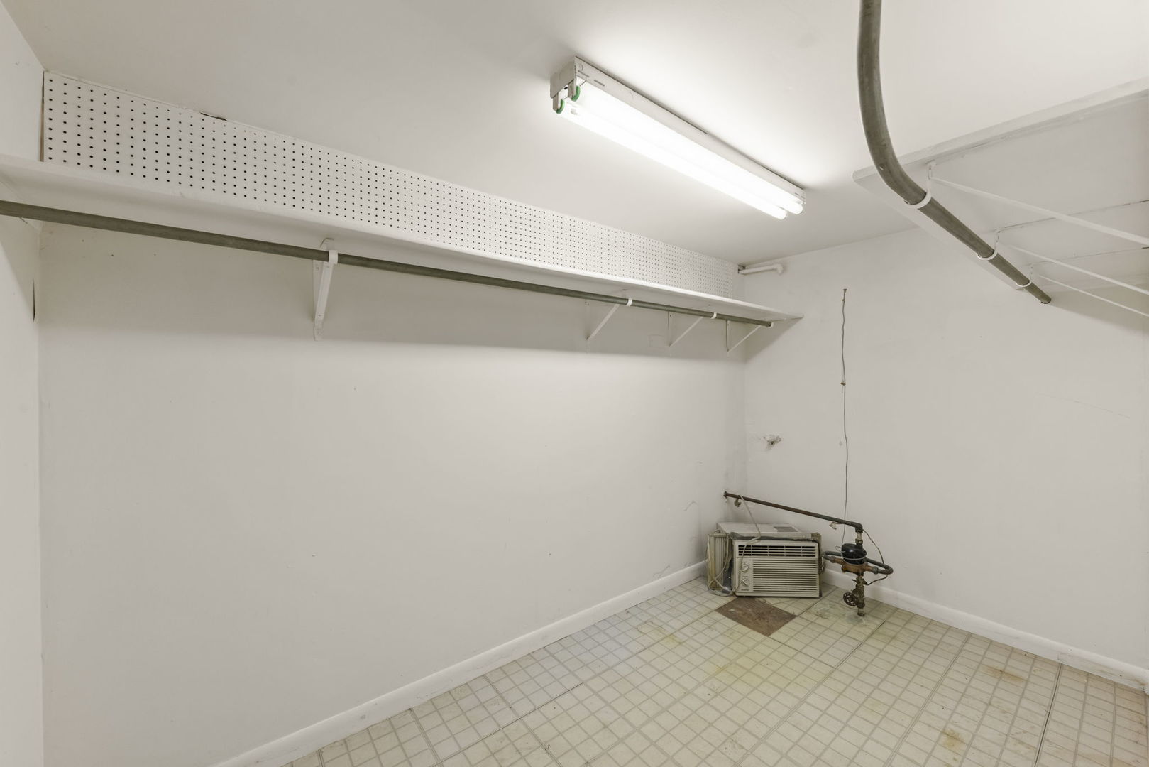 25 East Parkside Avenue Lombard IL 60148