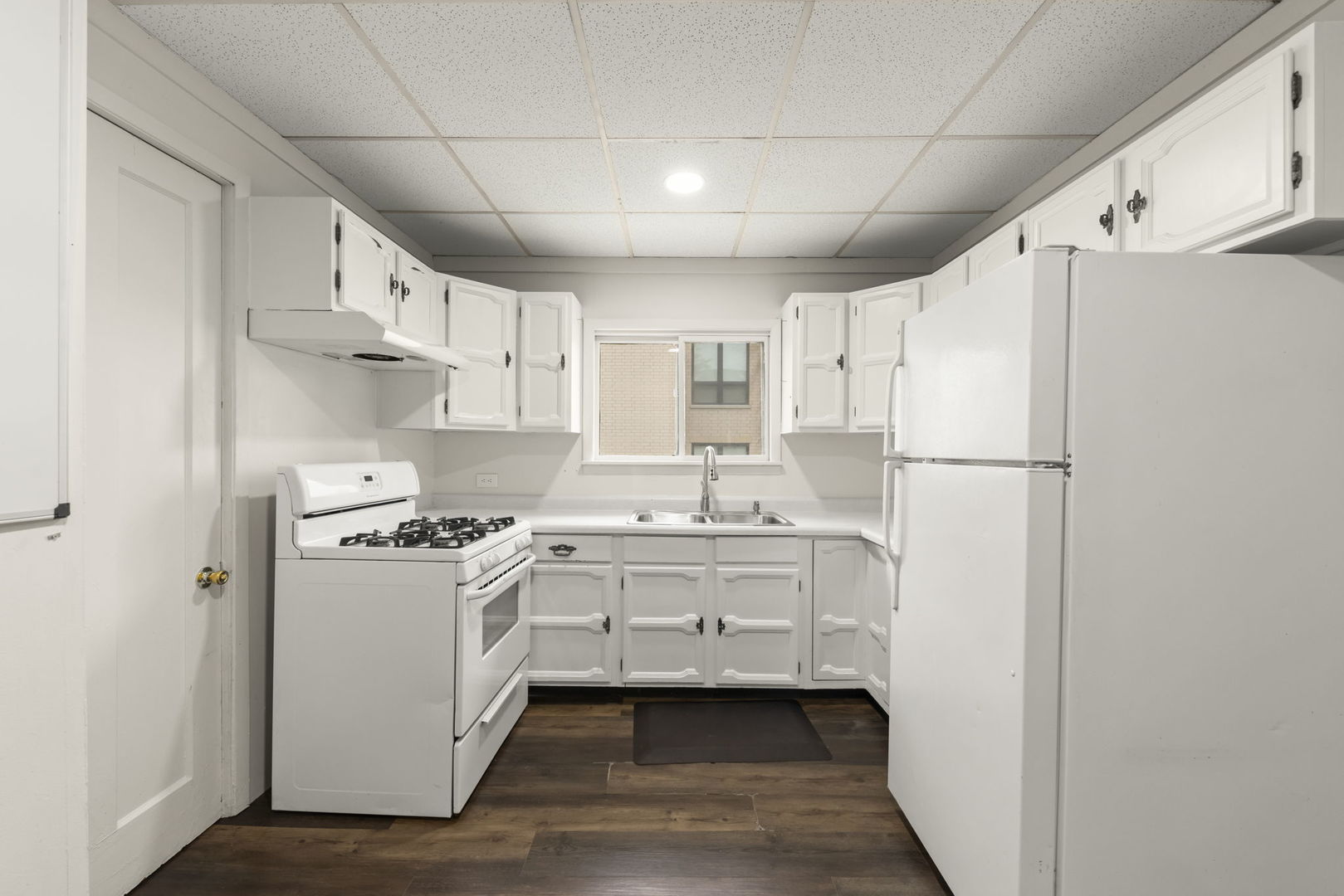 25 East Parkside Avenue Lombard IL 60148