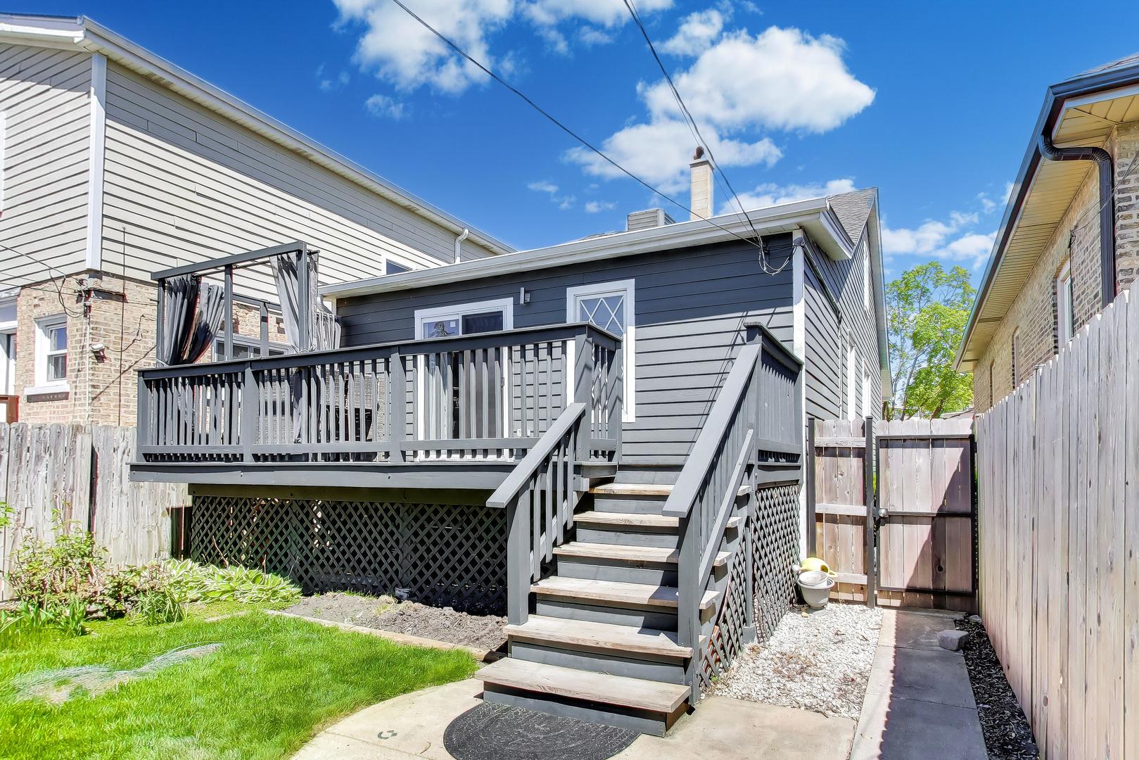 4046 North Major Avenue Chicago IL 60634