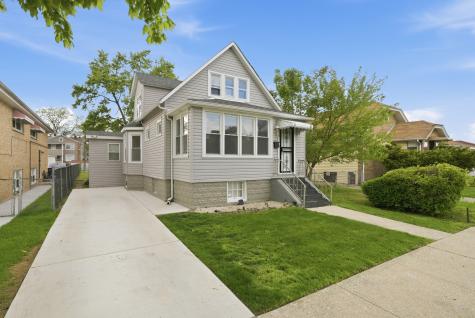 814 South 11th Avenue Maywood IL 60153