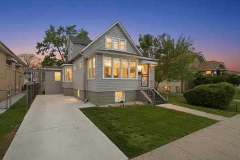 814 South 11th Avenue Maywood IL 60153