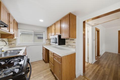 814 South 11th Avenue Maywood IL 60153