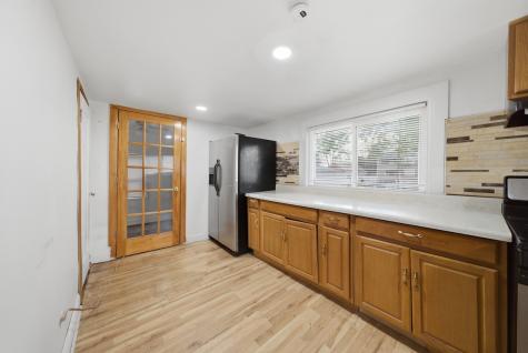 814 South 11th Avenue Maywood IL 60153