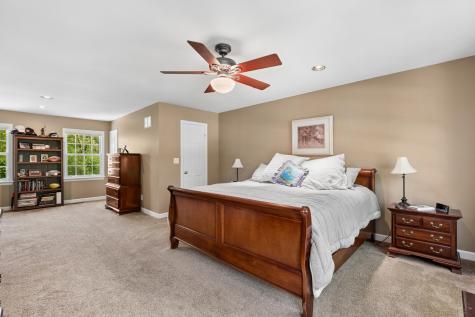 48 Fox Trail Lincolnshire IL 60069