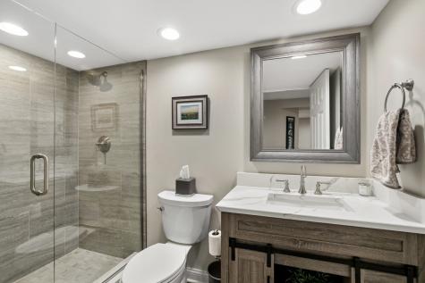 48 Fox Trail Lincolnshire IL 60069