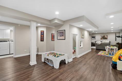 48 Fox Trail Lincolnshire IL 60069