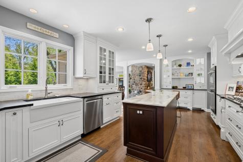 48 Fox Trail Lincolnshire IL 60069
