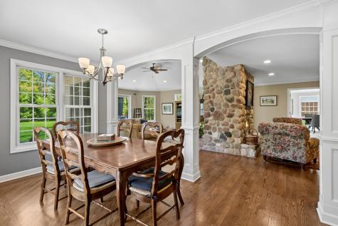 48 Fox Trail Lincolnshire IL 60069
