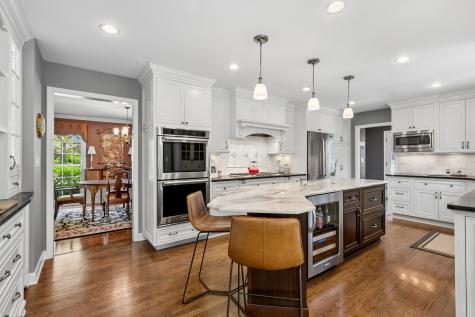 48 Fox Trail Lincolnshire IL 60069