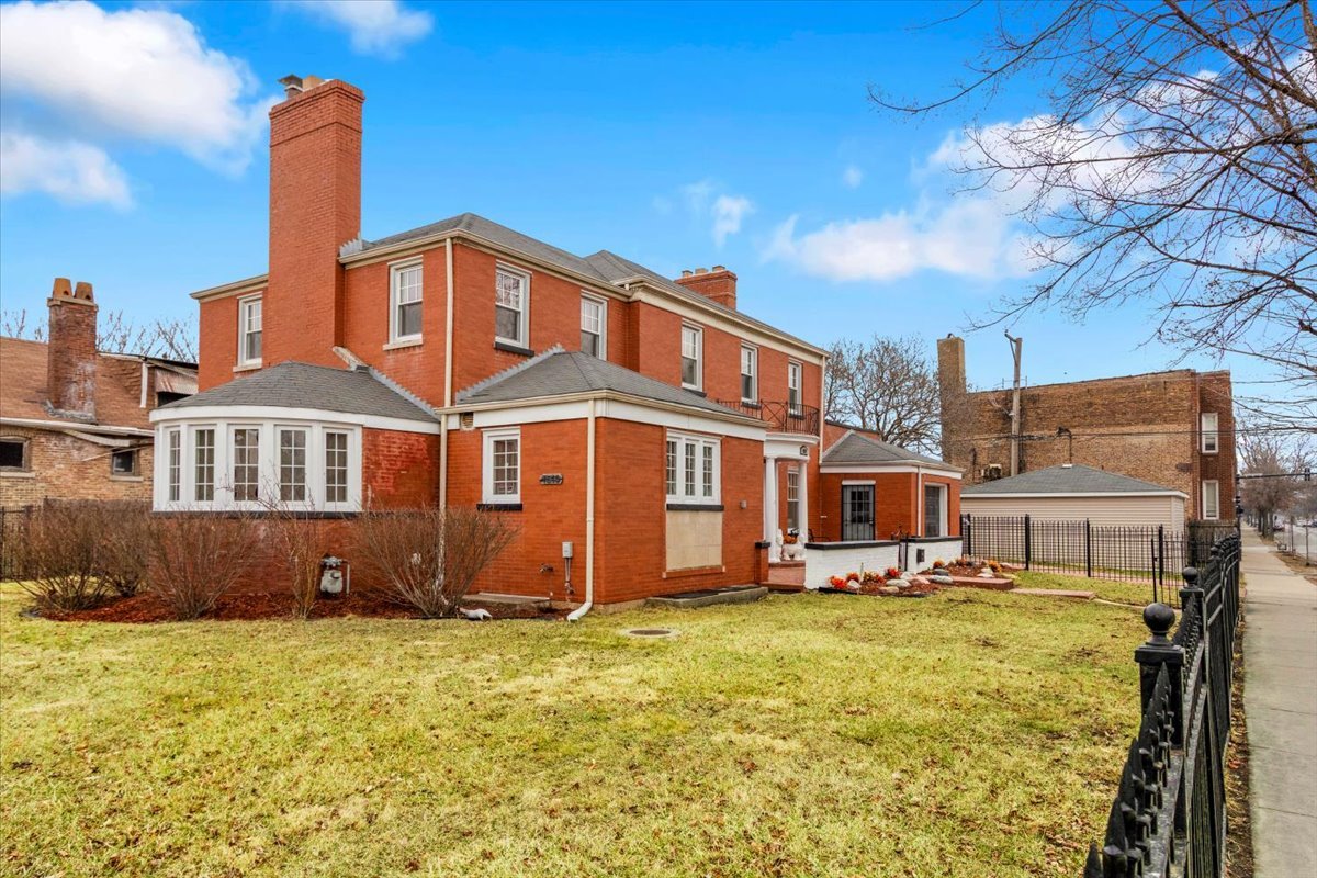 7545 South Carpenter Street Chicago IL 60620
