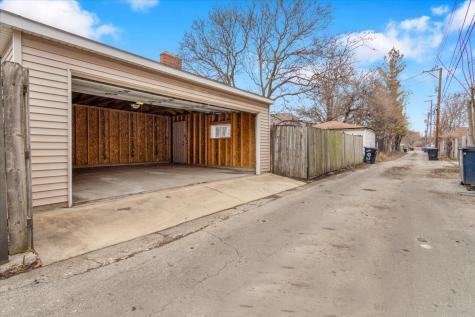 7545 South Carpenter Street Chicago IL 60620