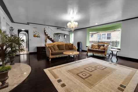 7545 South Carpenter Street Chicago IL 60620
