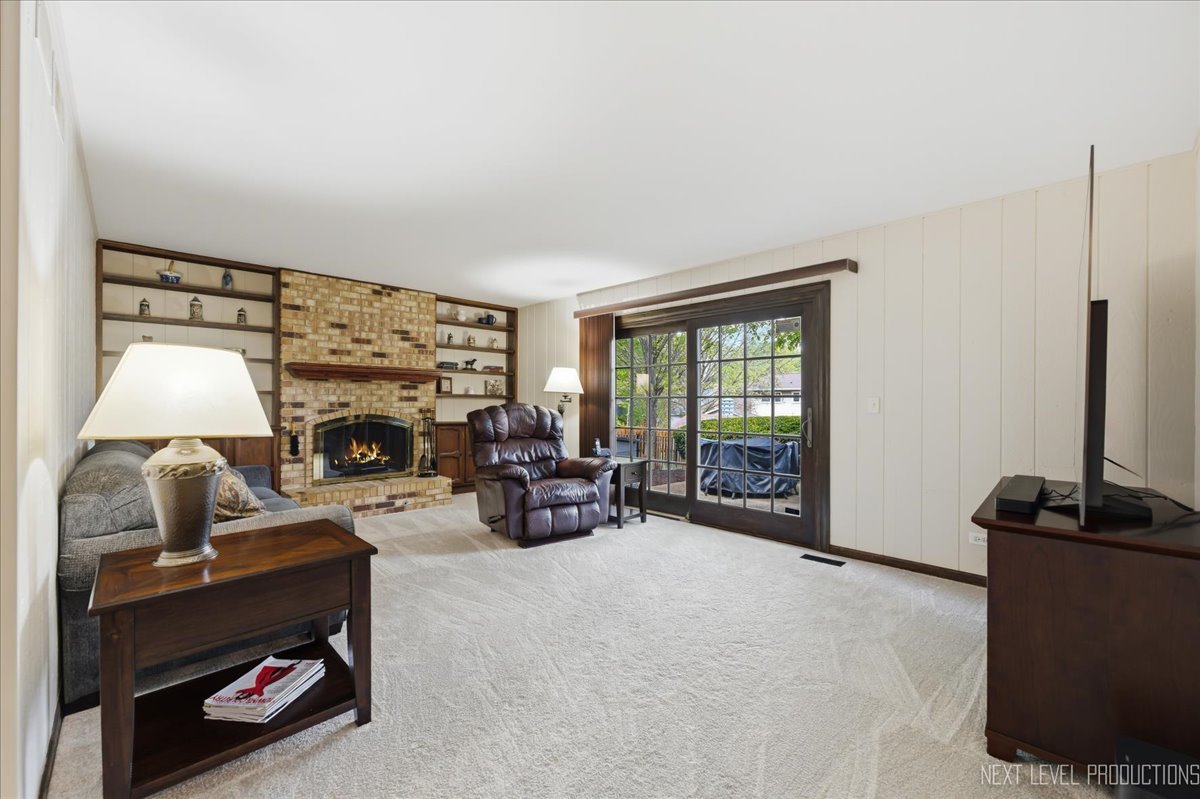 530 Olesen Drive Naperville IL 60540