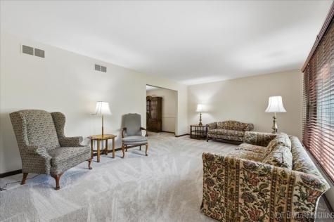 530 Olesen Drive Naperville IL 60540