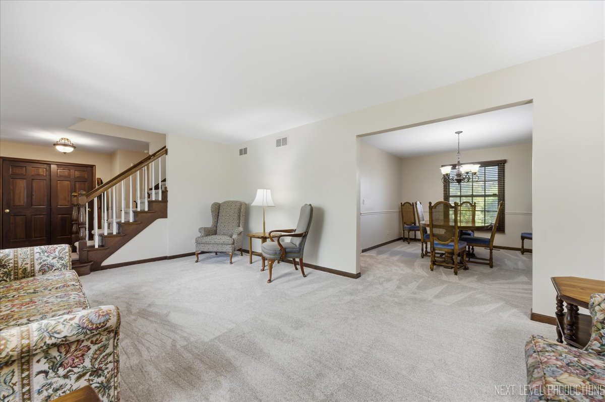 530 Olesen Drive Naperville IL 60540