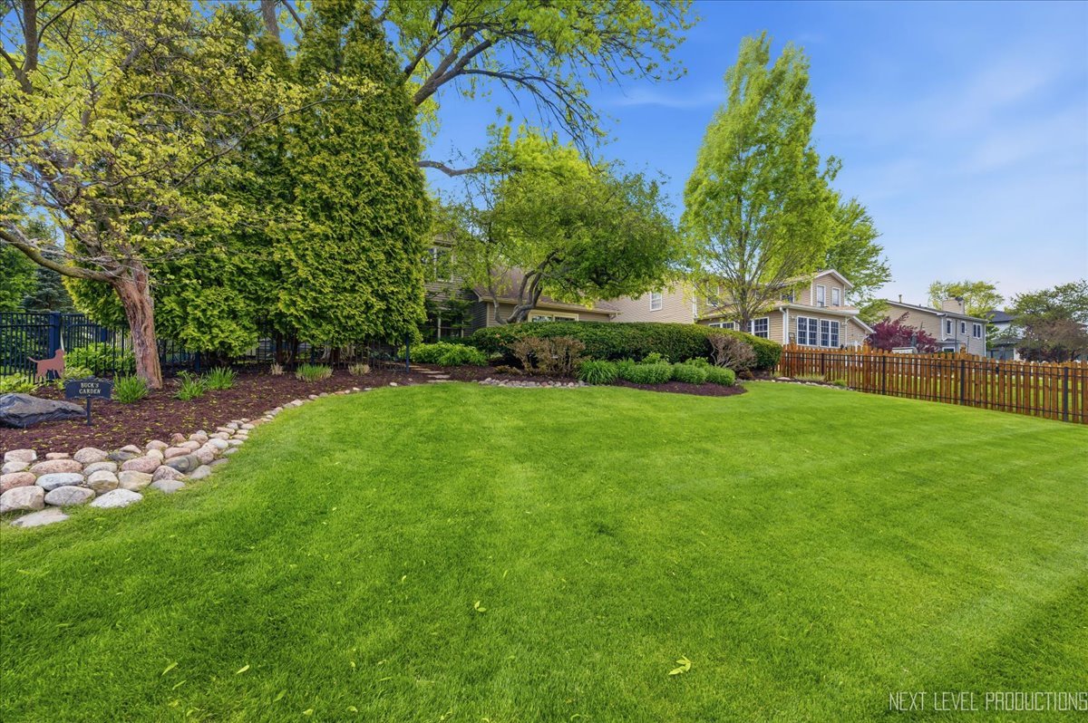 530 Olesen Drive Naperville IL 60540