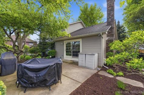 530 Olesen Drive Naperville IL 60540