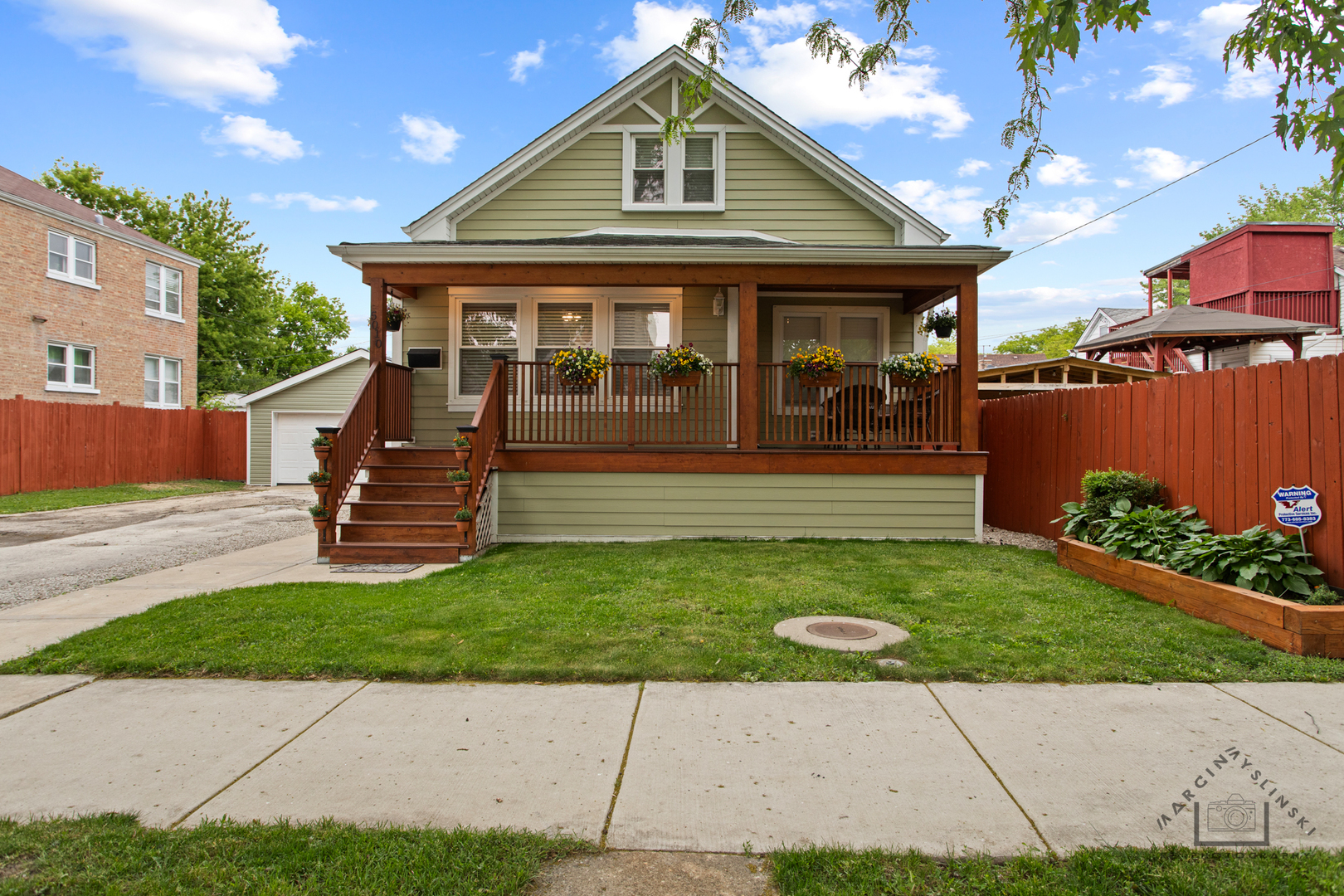 5010 West Newport Avenue Chicago IL 60641