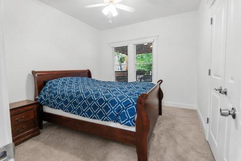 5010 West Newport Avenue Chicago IL 60641