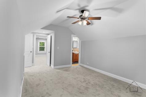 5010 West Newport Avenue Chicago IL 60641