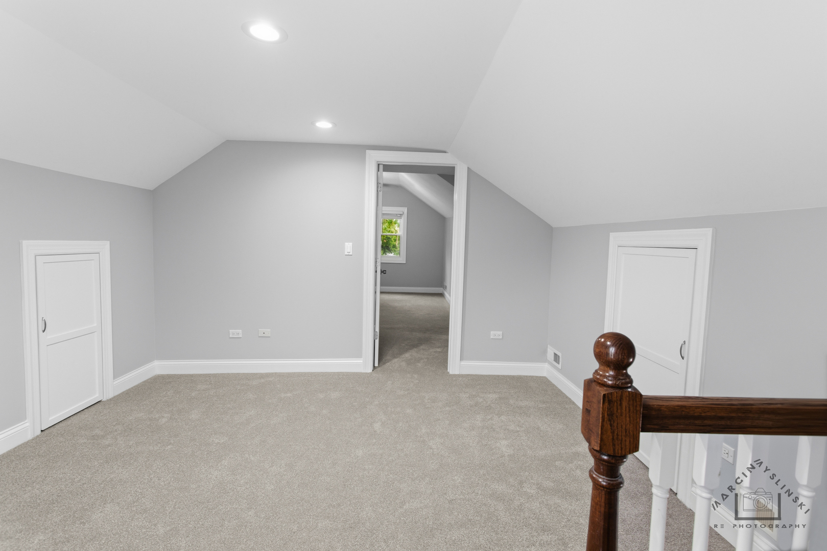 5010 West Newport Avenue Chicago IL 60641
