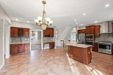 1 Windsong Way Bloomington IL 61704