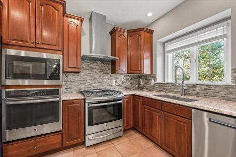 1 Windsong Way Bloomington IL 61704