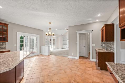 1 Windsong Way Bloomington IL 61704
