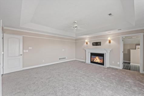 1 Windsong Way Bloomington IL 61704