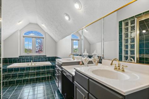 1 Windsong Way Bloomington IL 61704